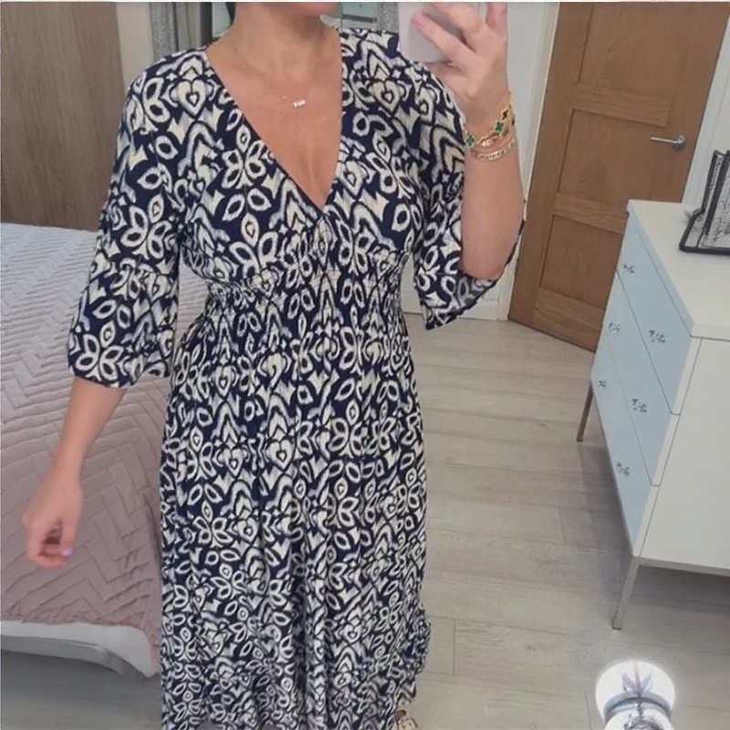Vestido Harmonia Tropical™ com Estampa Boho e Tecido Leve / Um Toque de Cor e Liberdade para seu Dia!